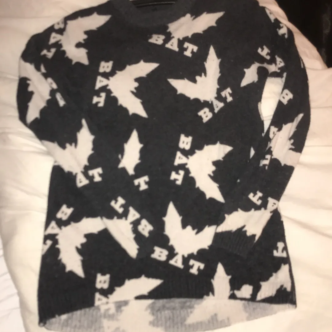 size small forever21 bat sweater GUC photo 1