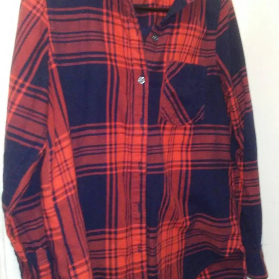 Old Navy Classic Flannel photo 1