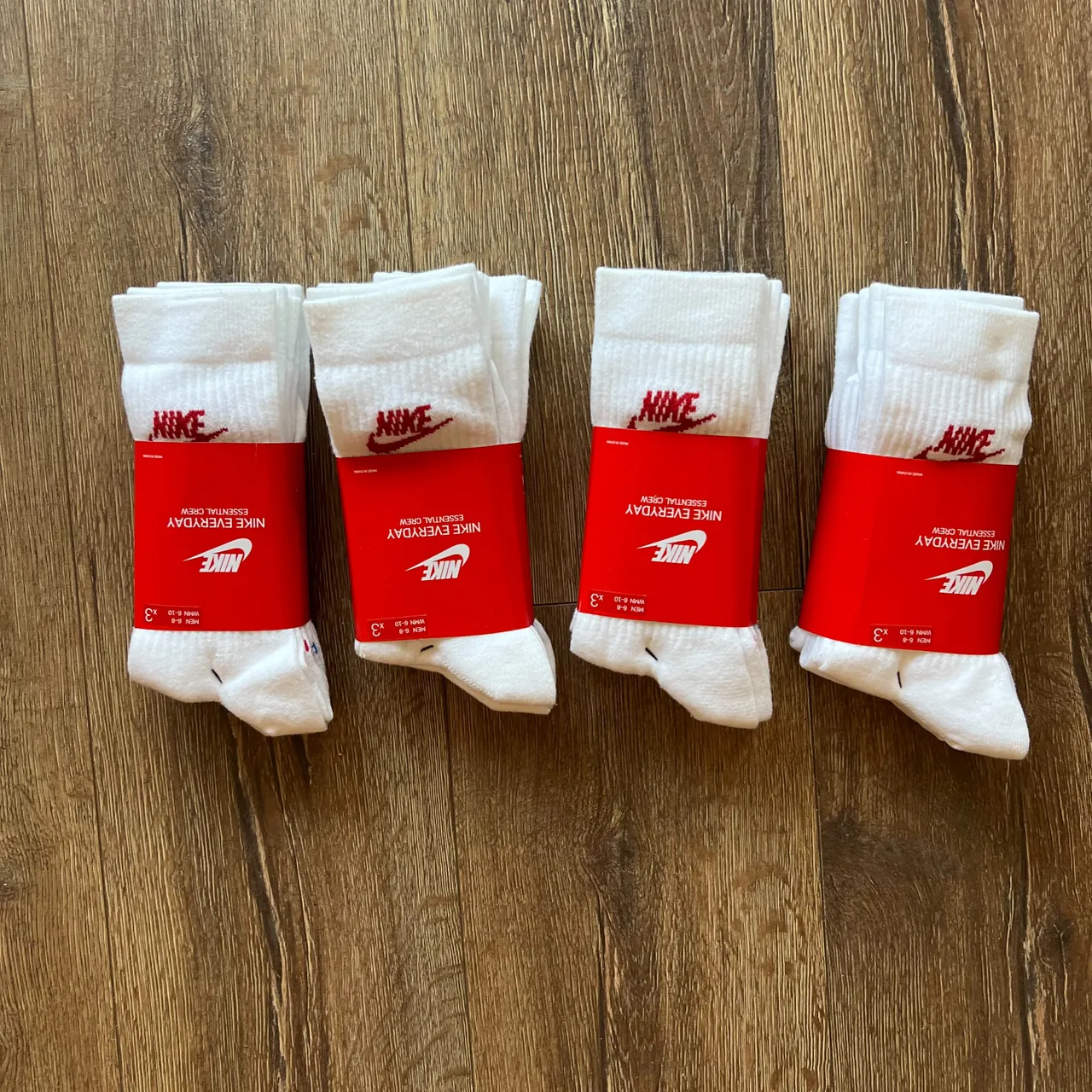 4 x Nike tube socks - size 4 to 10 women photo 1