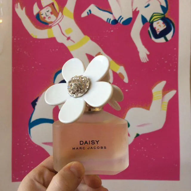 Marc Jacobs Daisy Perfume photo 1