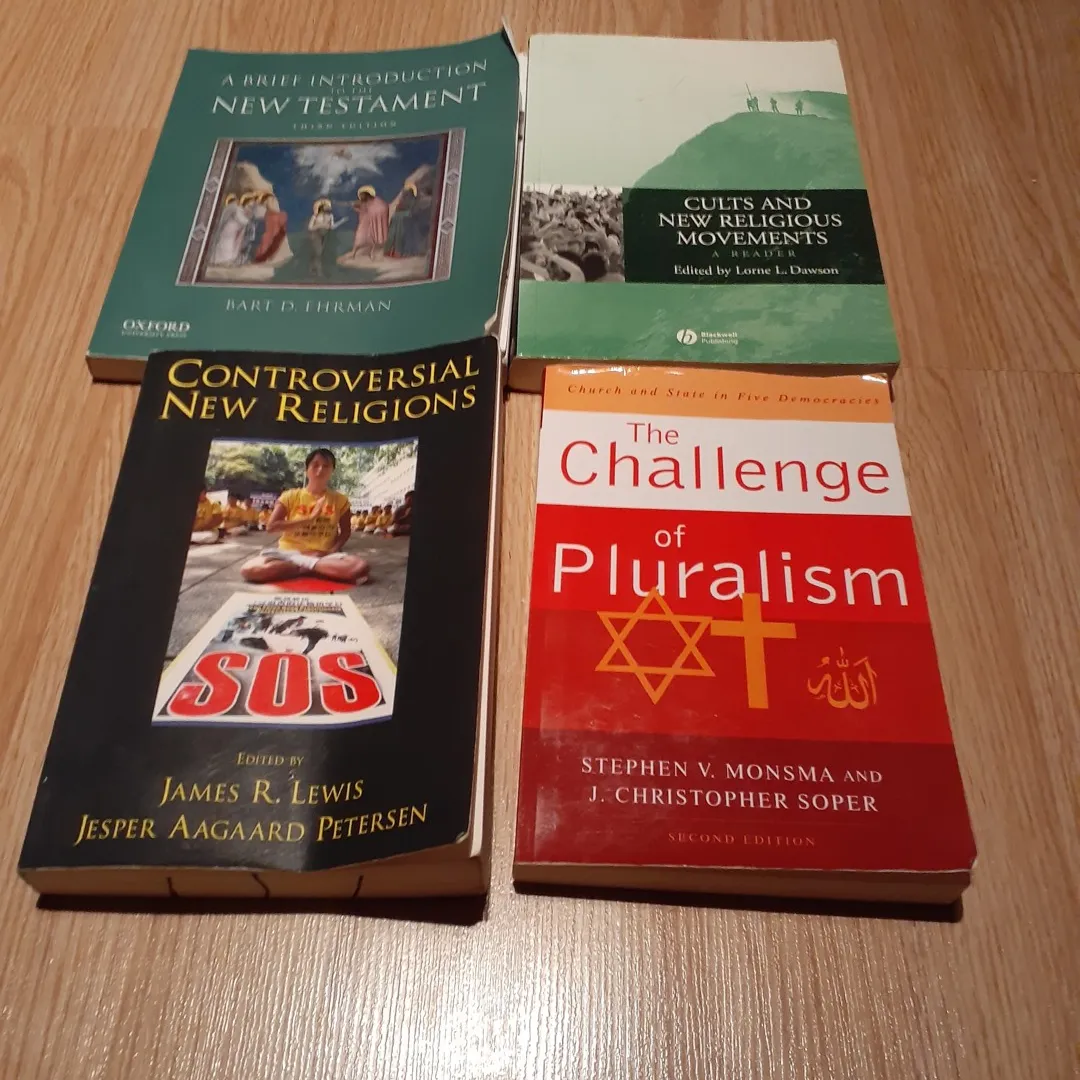 A Bunch Of Books photo 3