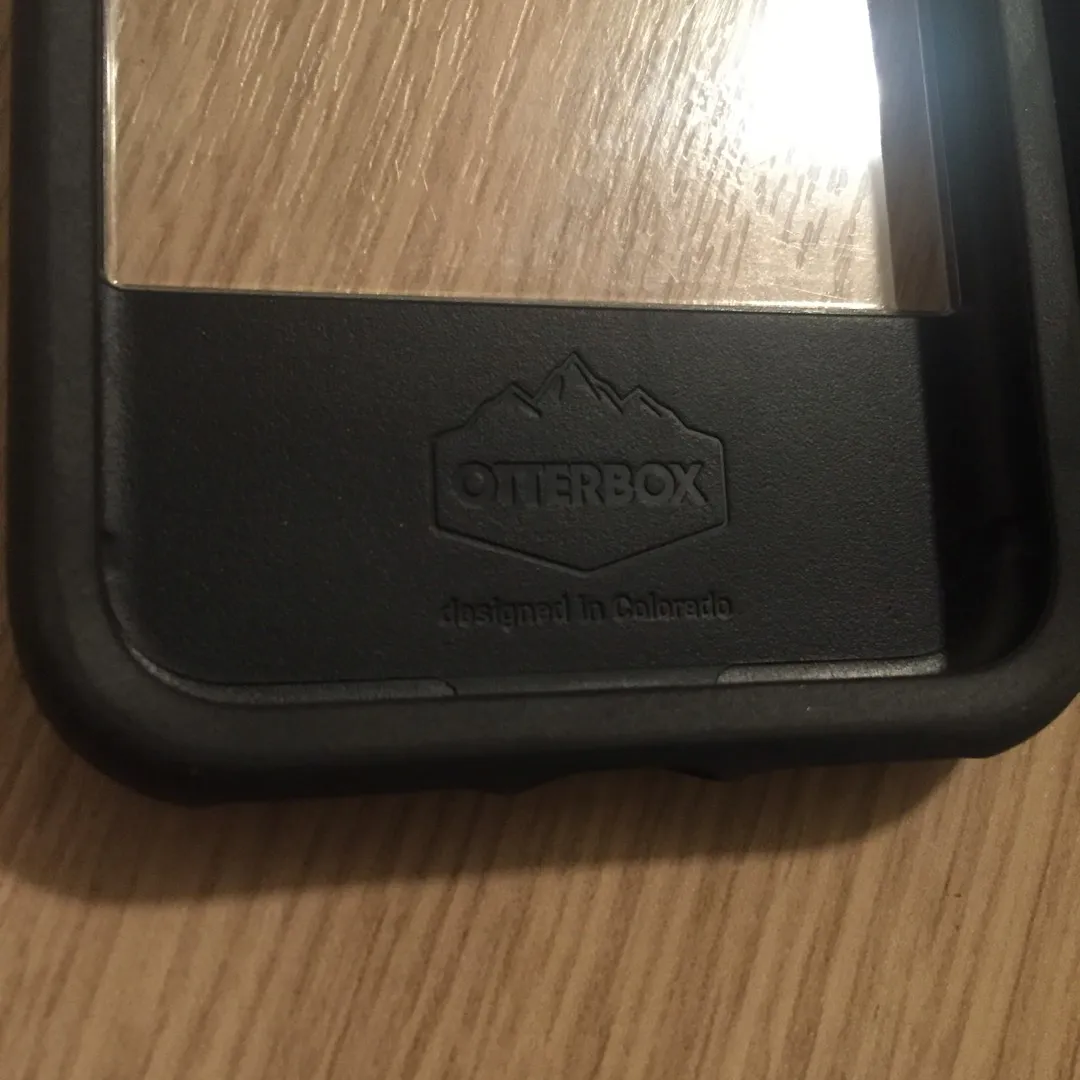Otterbox iPhone 8 Cases photo 3