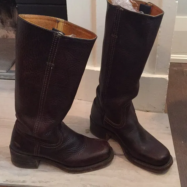 Gorgeous Frye Campus Leather Boots - Walnut Size 6.5!! photo 1