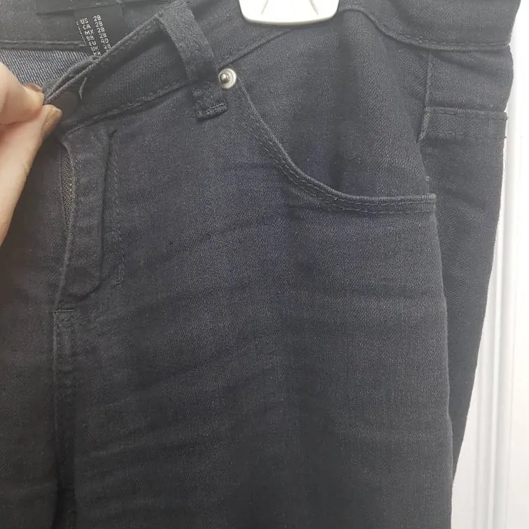 Forever 21 Jeans. Size 28 photo 4