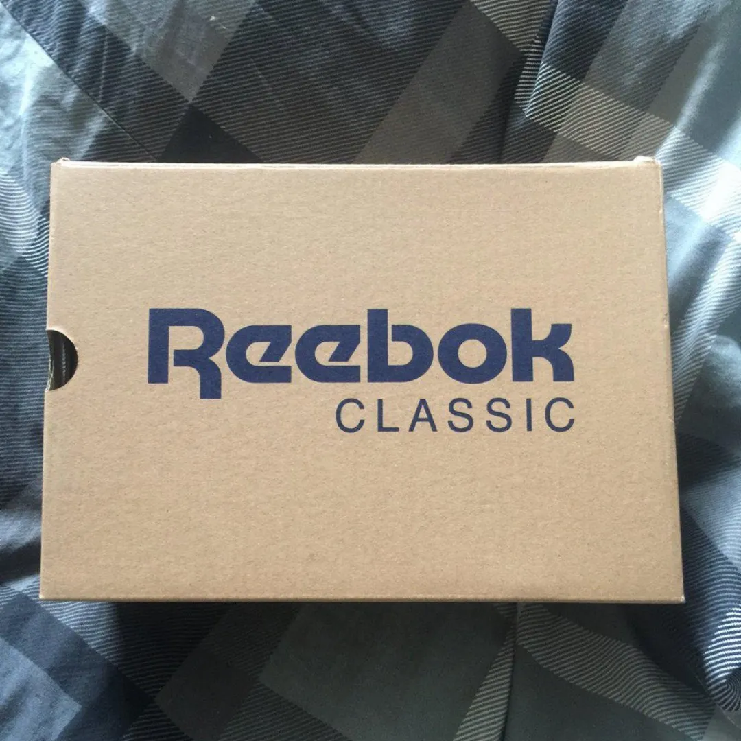 Reebok Classic Sneakers photo 3