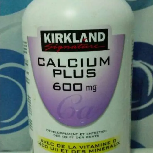 FREE - 600mg Calcium Plus - Expiration December 2018 photo 1