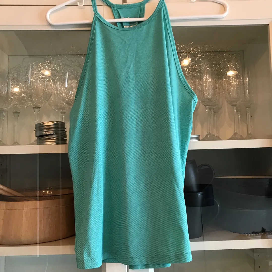 Old Navy Athletic Tank Size S photo 1
