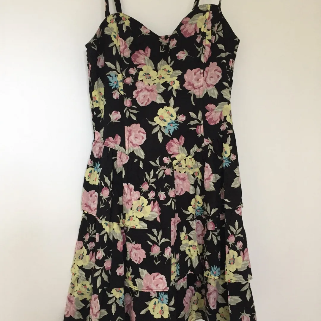 H&M Floral Dress Size 8 photo 1