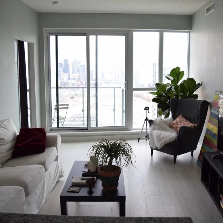 Looking For A Roomate For liberty Village Condo photo 7