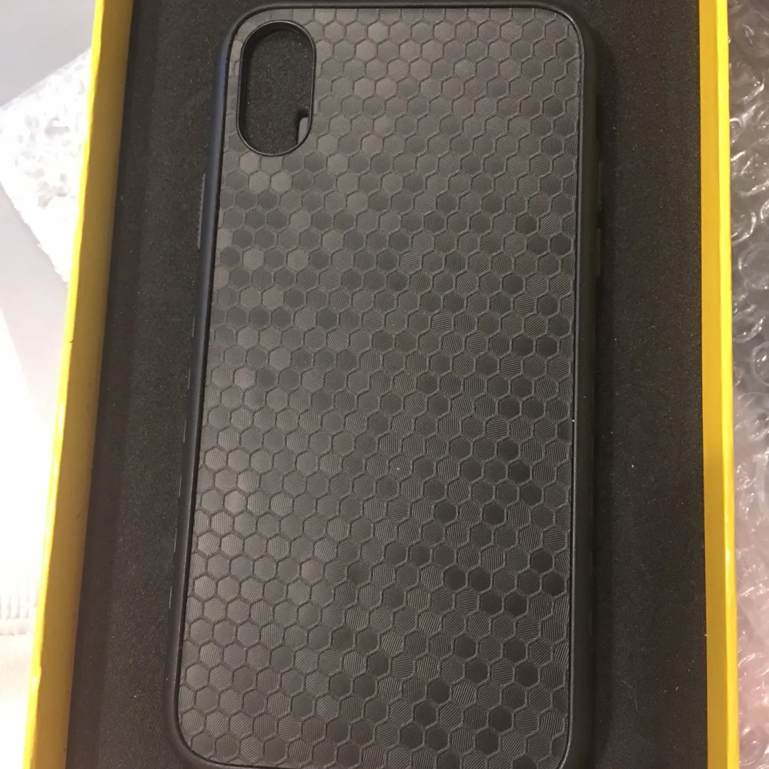 Iphone X/XS Case Worth $70+ photo 3