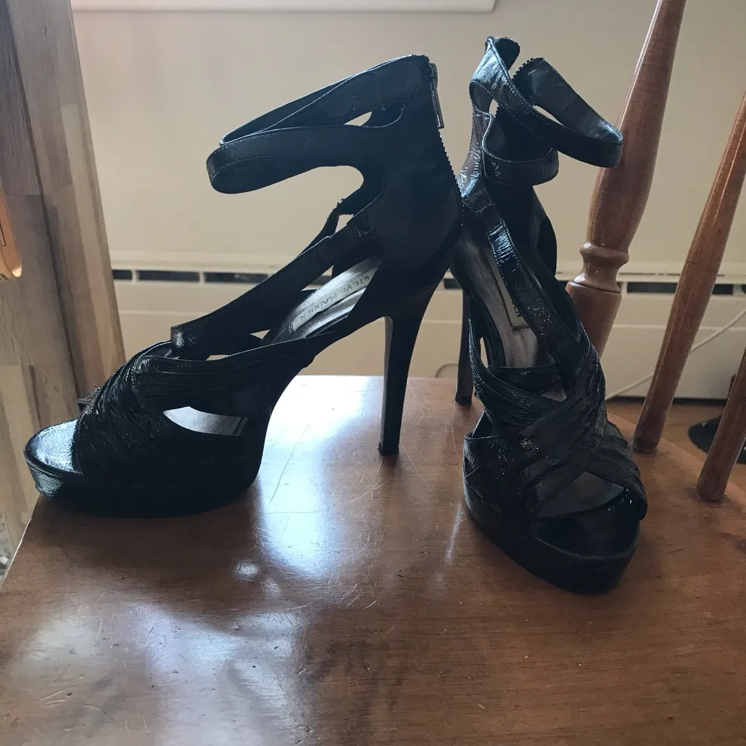 Steve Madden Size 8 Strapping Wet Black Look photo 1