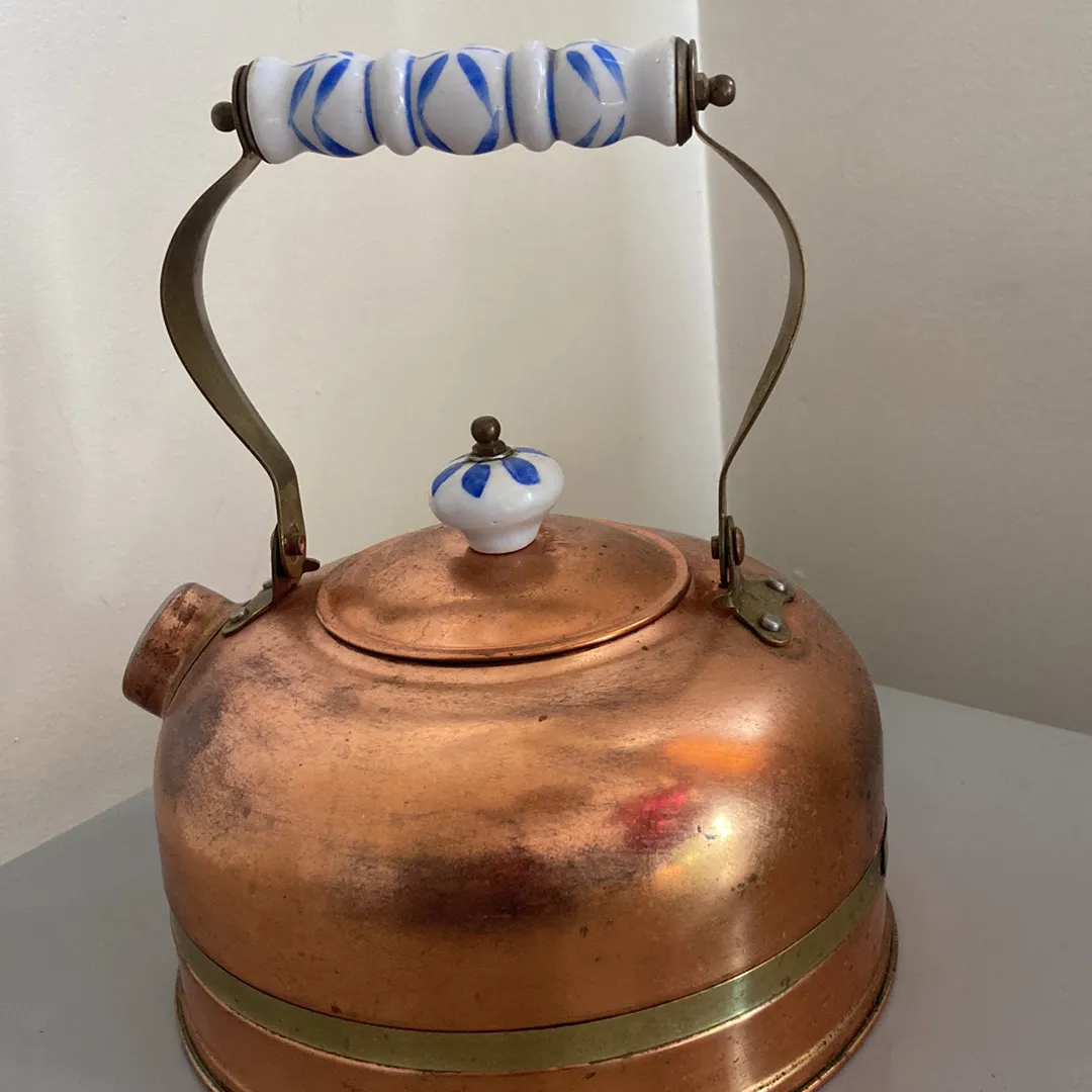 Copper kettle photo 1