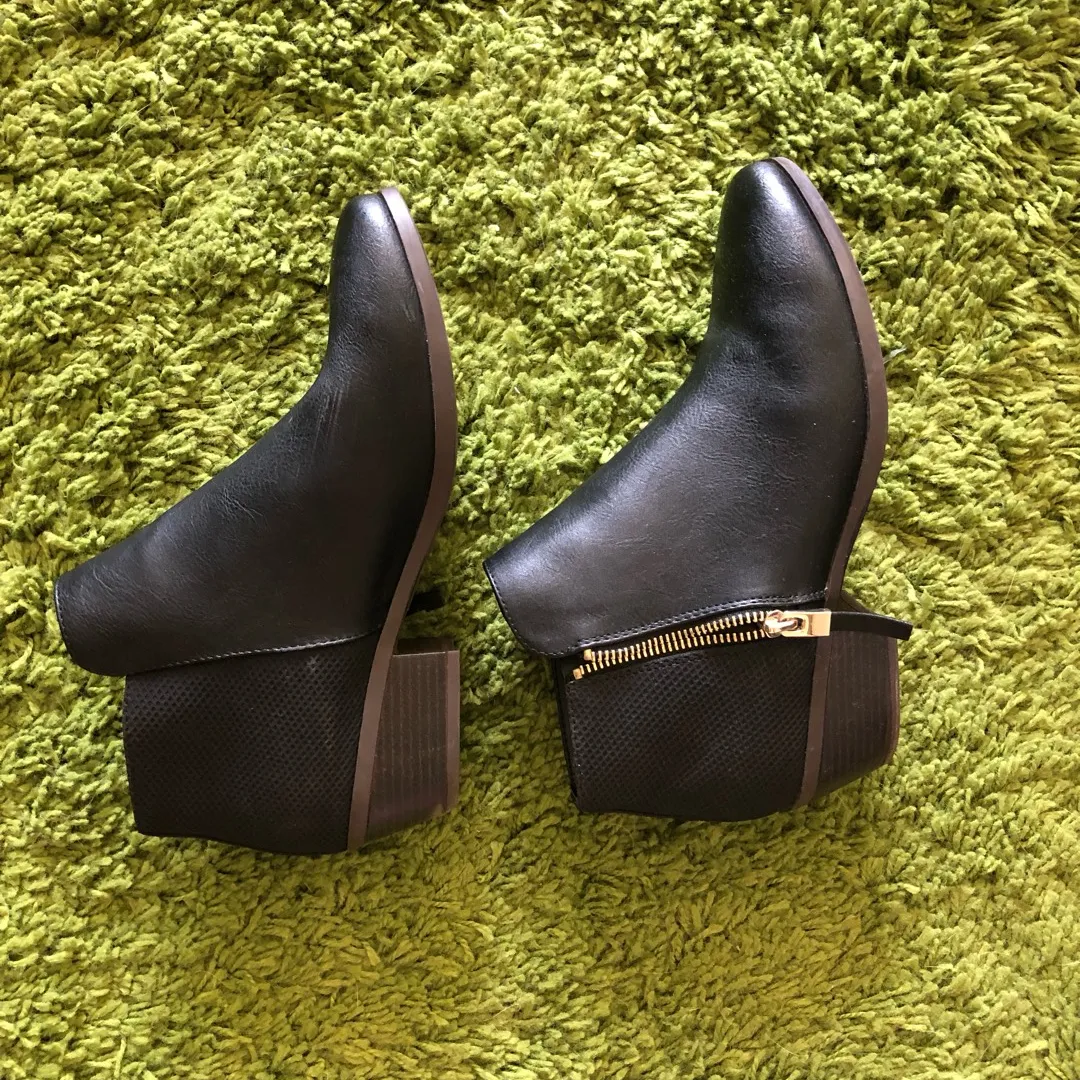 Black Spring Chelsea Boots photo 1