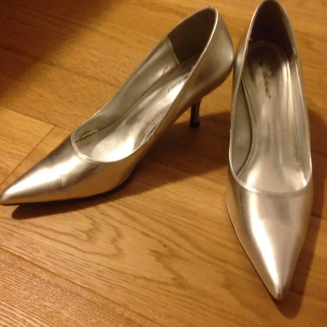 Elegant Silver Heels photo 1