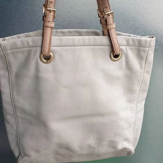 Michael Kors Handbag photo 4