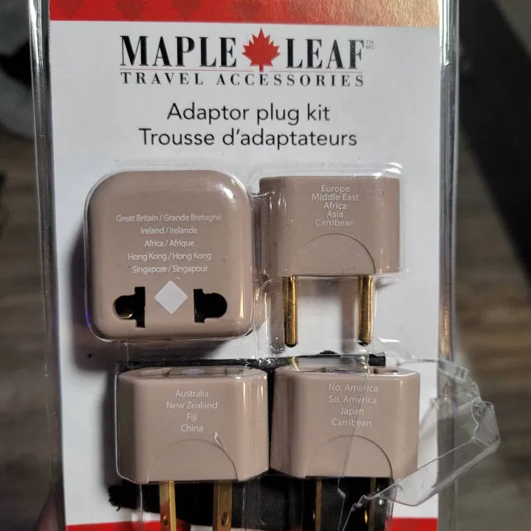 Travel Adaptor Plug Kit photo 1