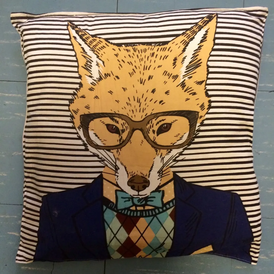 Fox Cushion photo 1