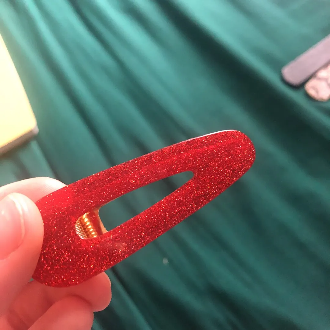 Sparkly Red Clip photo 1