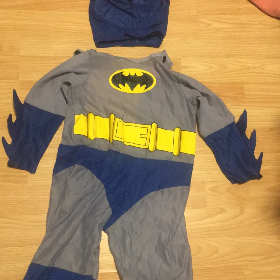 Toddler Batman Suit And Mask - Halloween Costume photo 1