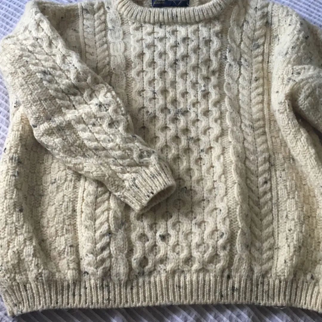 Beautiful Vintage Wool Sweater, Size Small photo 1