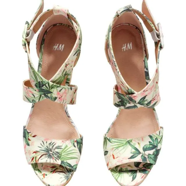H&M Floral Platform Sandals photo 1