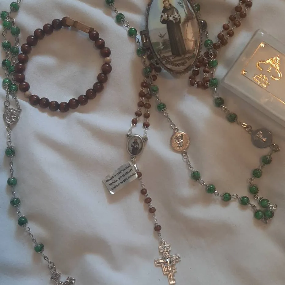 BNIB - 2 Italian Rosary & Bracelet photo 1