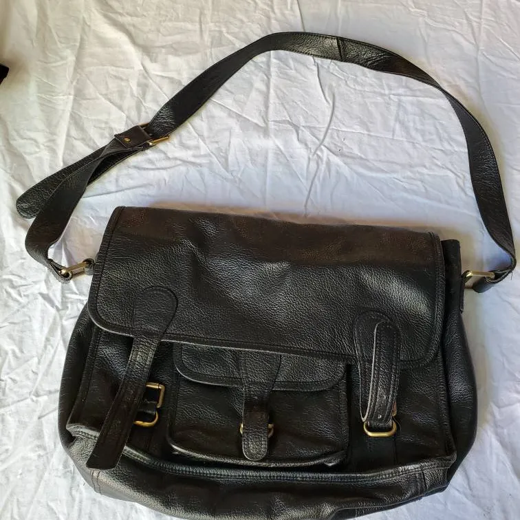 Black Leather Messenger Bag photo 1