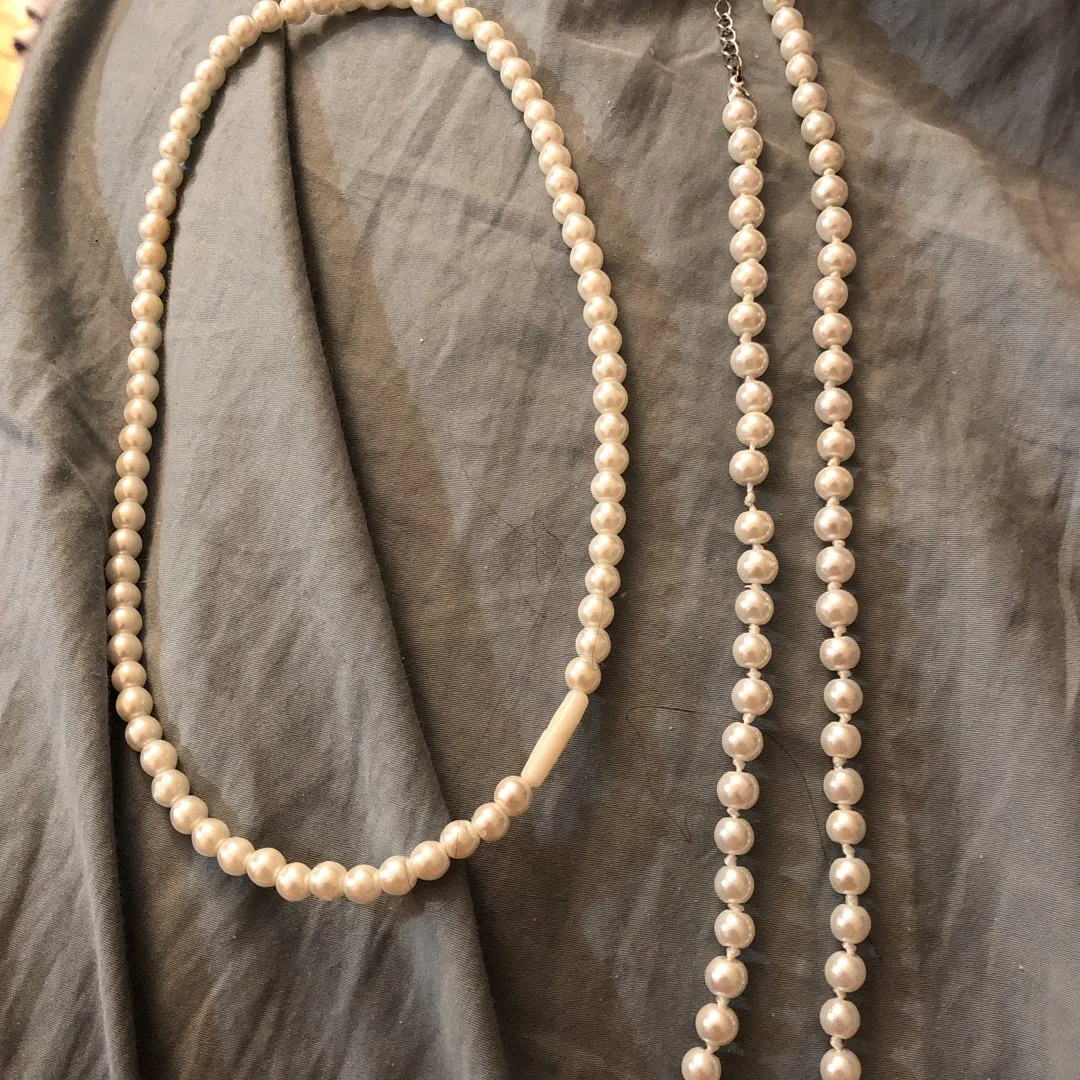 Pearl Necklaces photo 1