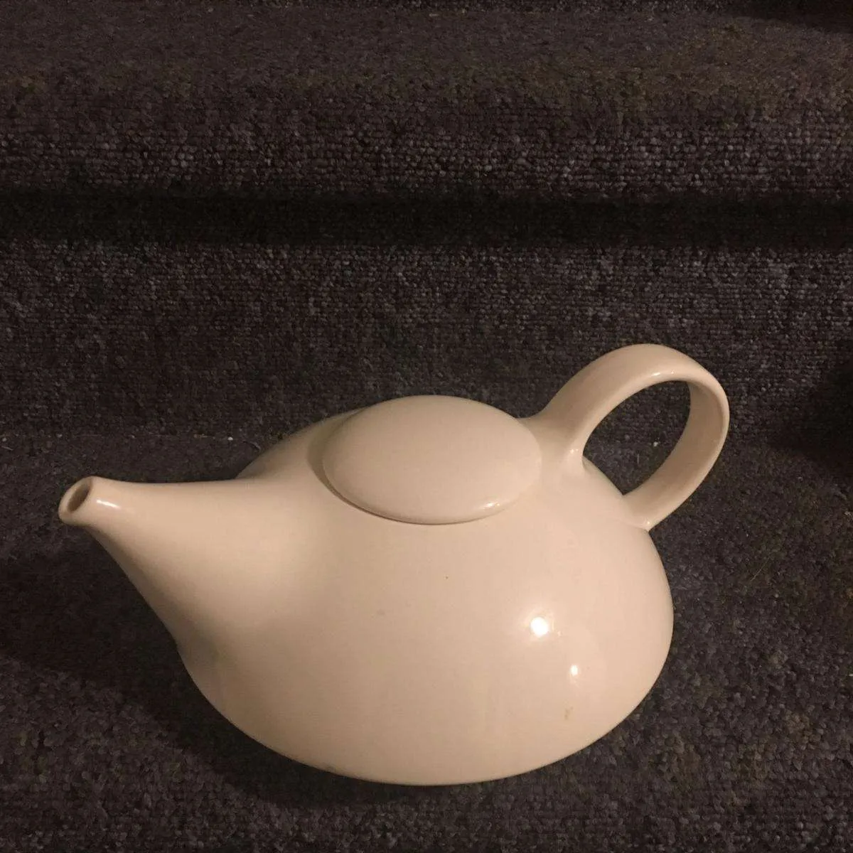 Vintage Style Teapot- Never Been used photo 1