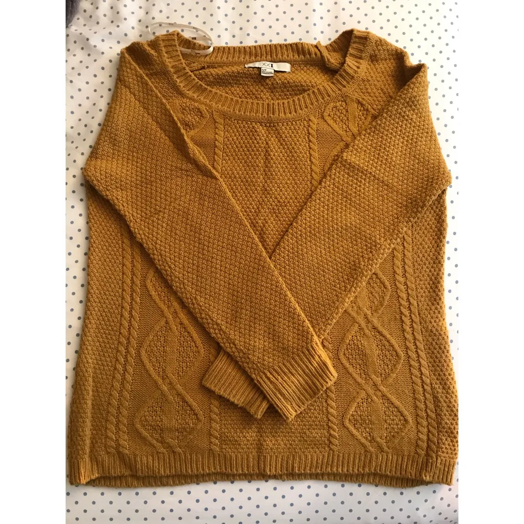 Mustard Sweater S-M photo 1