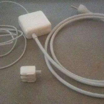 MacBook Power Adaptor photo 1