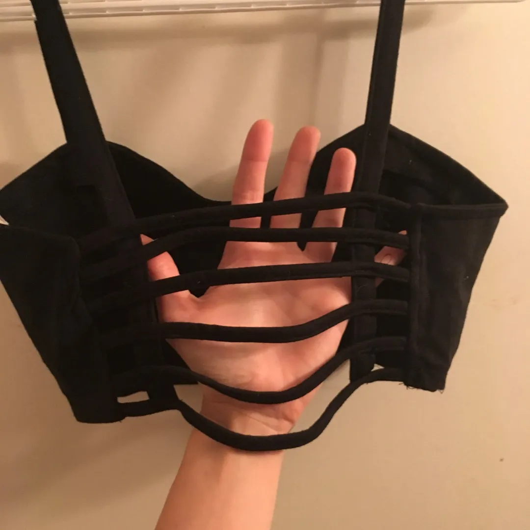 Cut Out Bralette Small Black photo 1