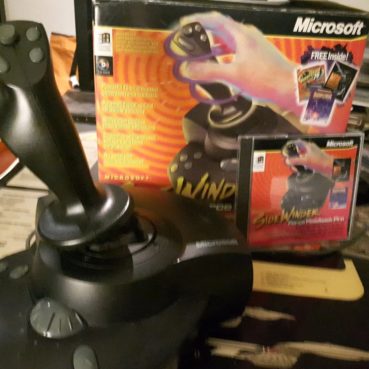 Microsoft Sidewinder Pro Force Feedback joystick photo 1