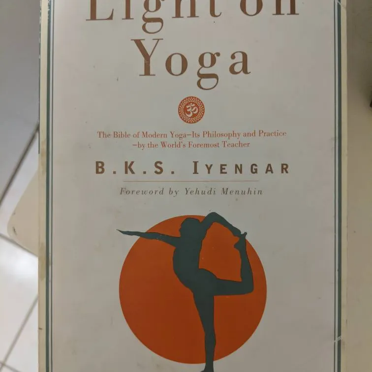 Light On Yoga photo 1