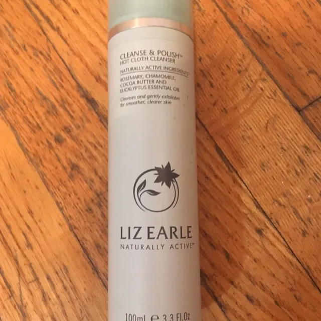 Liz Earle Face Cleanser (unopened) photo 1