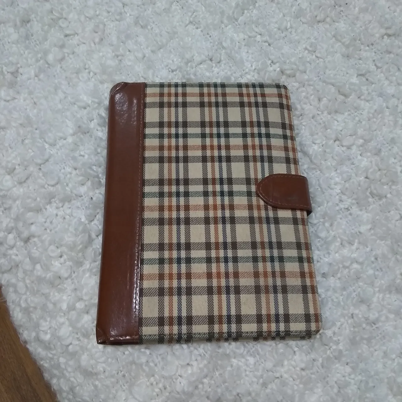 Journal with button closure photo 1