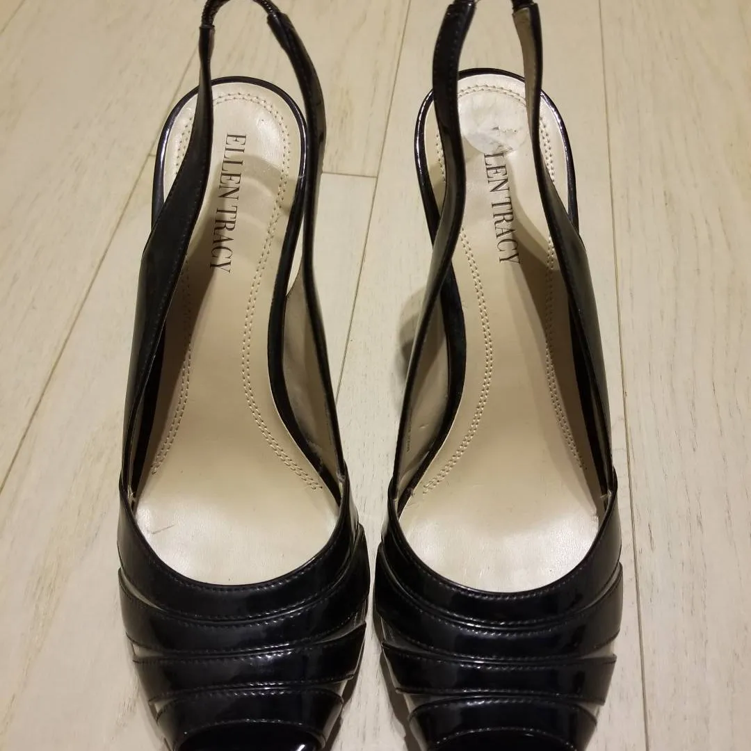 Black Peep Toe Sandals 7.5 photo 1