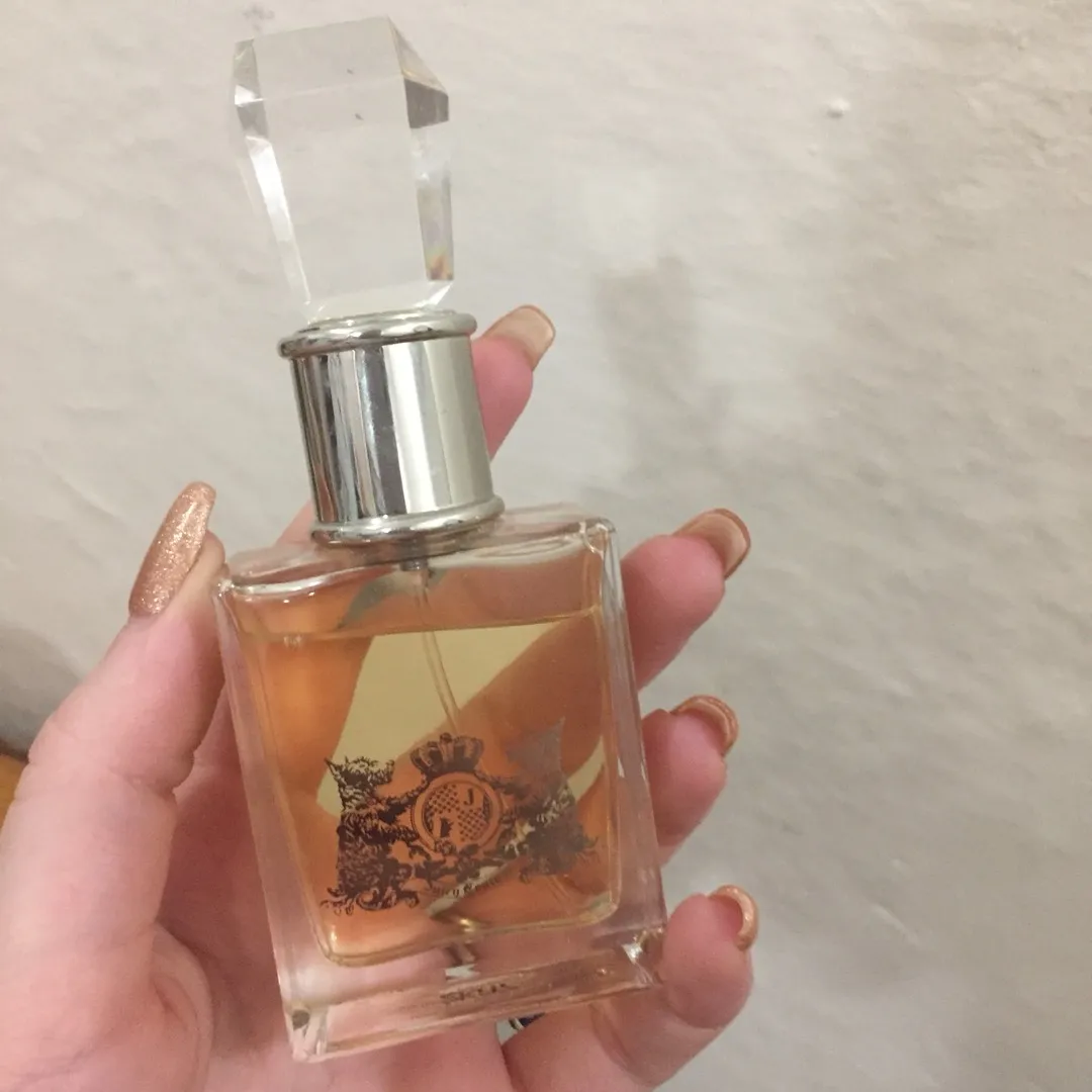 Perfumes photo 5