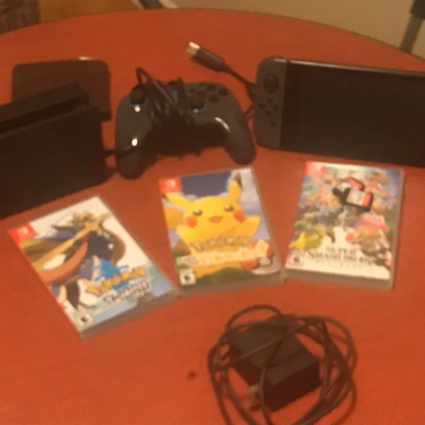 Nintendo Switch Selling Have 3 Game+ 7-8 Preinstalled breath ... photo 3