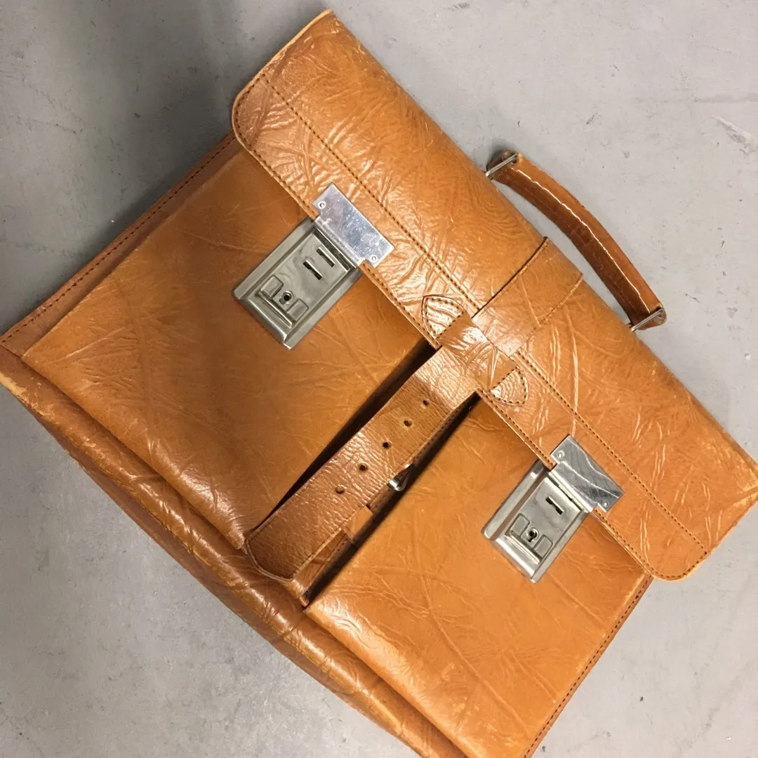 Vintage Leather Briefcase 💼 photo 1