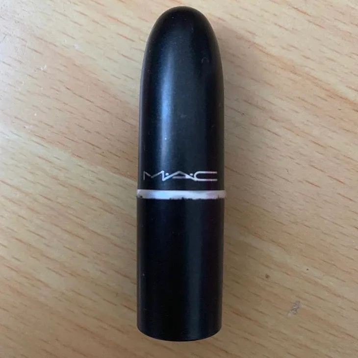 MAC Matte Lipstick photo 1
