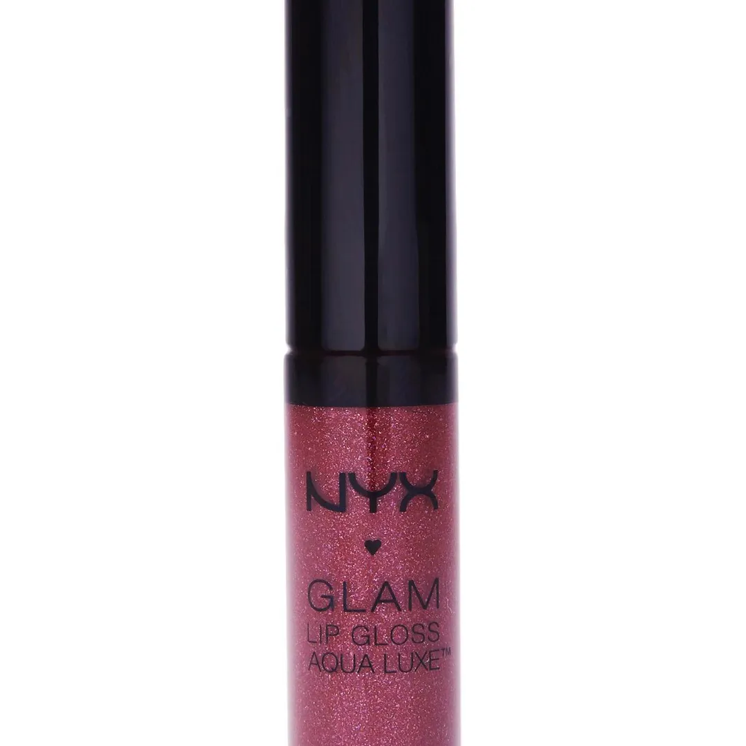 Nyx Aqua Luxe Lip Gloss photo 1