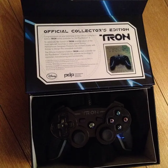 Tron Special Edition Controller For PS3 photo 3