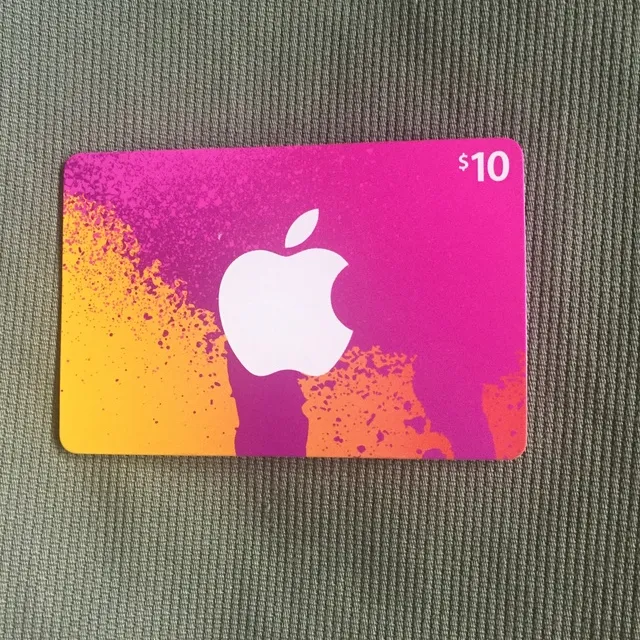 $10 iTunes Gift Card photo 1