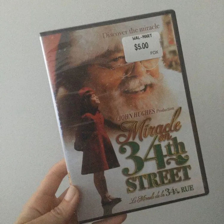 Miracle On 34th Street 📀 photo 1