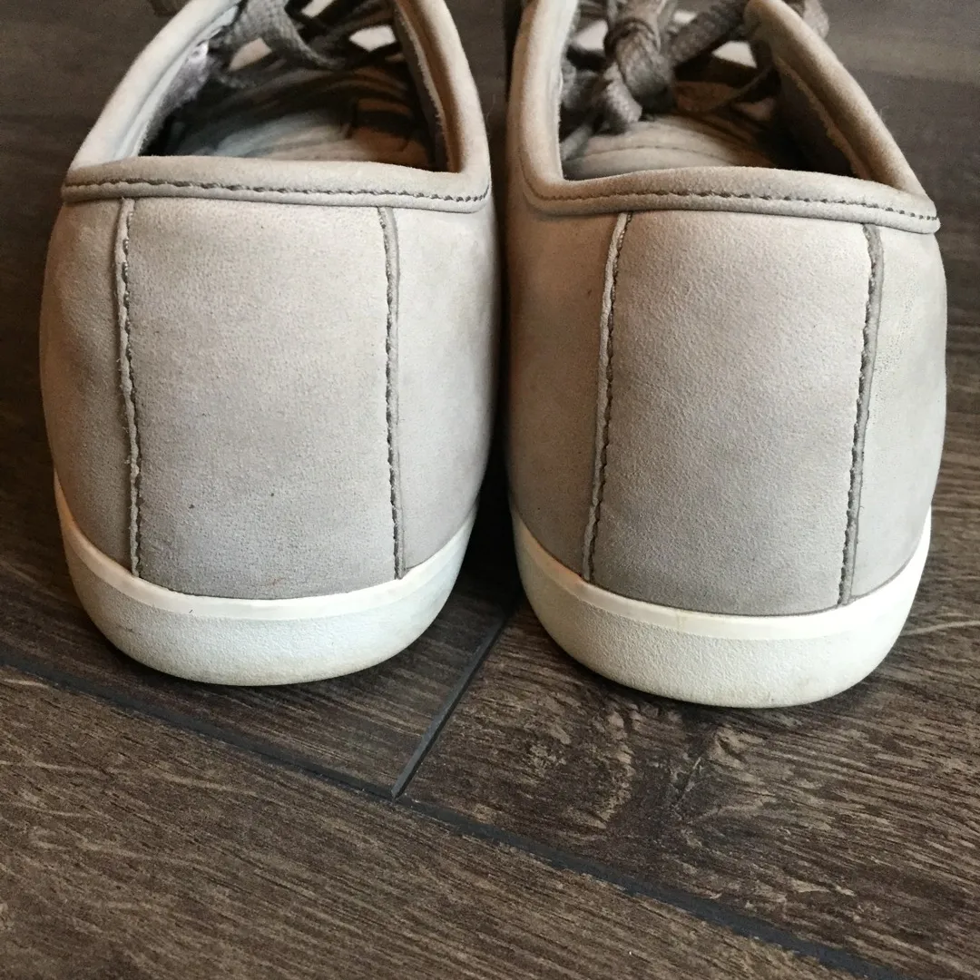 Lacoste Sneakers photo 5