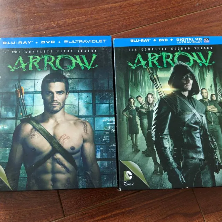 Seasons 1&2 of Arrow on Bluray photo 1