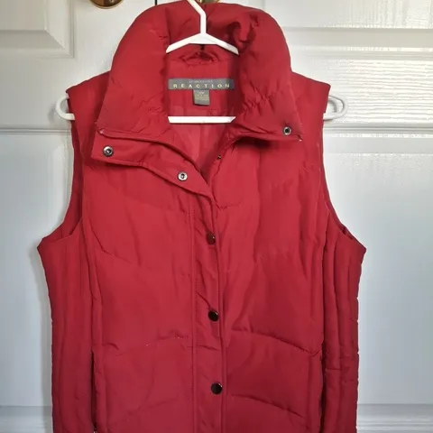 Kenneth Cole Vest Size M photo 1