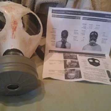 Gas Mask photo 1