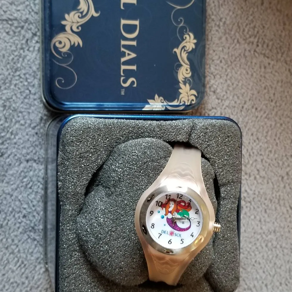 Kids Sol Dials Watch With The Tin Box photo 1